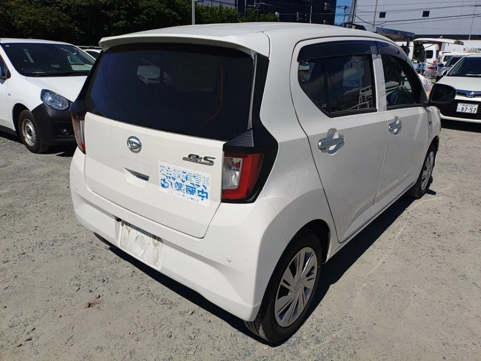 Daihatsu Mira e:S LA350S 2021